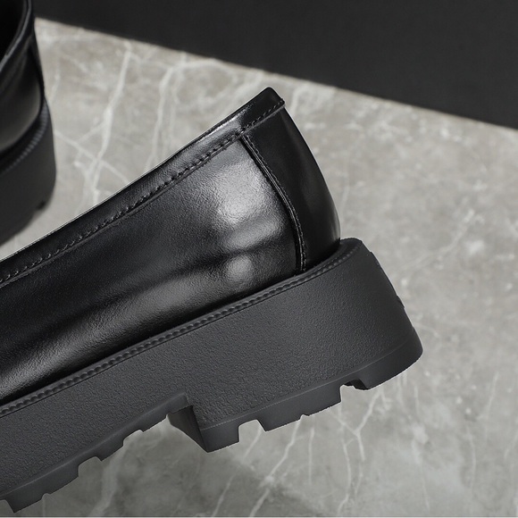 CHANEL Black Leather Loafers with Gold Accents - Picture 9 of 9